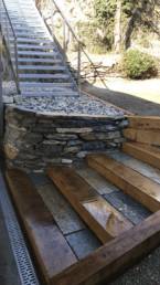 PFA paysagiste Anniviers création escalier bois et pierre